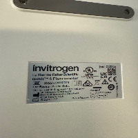 Invitrogen Qubit 4 Fluorometer image 0
